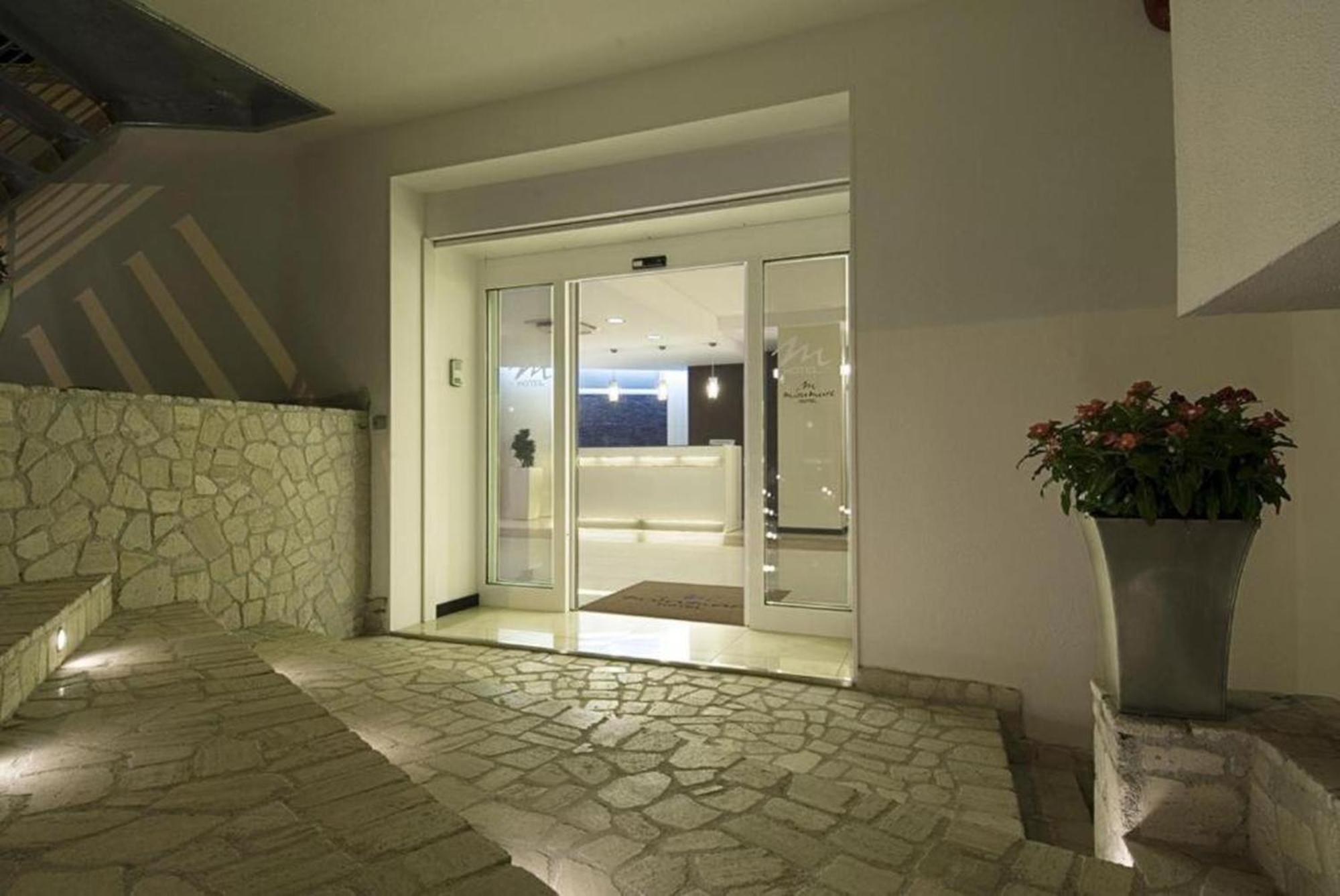 Miramare Hotel 3*
